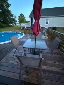 Home Away From Home With Pool - Weldon