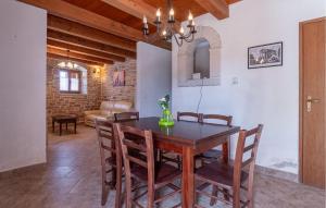 Gorgeous Apartment In Pazin With Wifi 