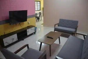 Yim's Homestay - Kampong Signal