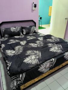 Adeliaz DVillage Guest House, Bachok Kelantan With Private Pool