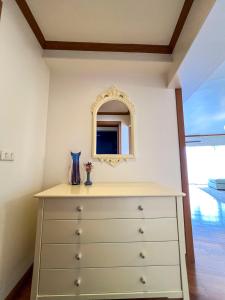 Luxe Apartment in Nimman- Cable TV & Fibre Internet