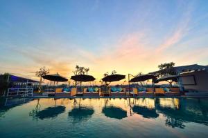 Damarlangit 1 BR Superior Terrace ZN73