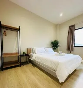 Swing & Pillows - Selayang KL - 彭亨