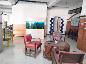 Sartika Hotel Mitra RedDoorz Pati