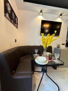 The Fame - Modern Studio in Top Location & Parking