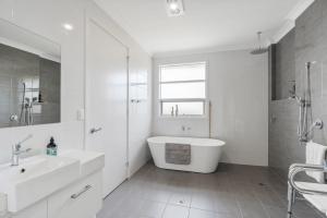 Shepherds Delight-Access Friendly-Linen Included