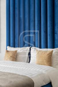 Emerald by Kristal Collection