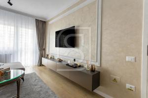 Emerald by Kristal Collection