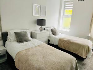 Self-contained 2-bedroom Apartments, Contractors Families Parking WiFi