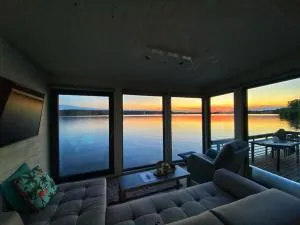 Astonishing view by the lake near Bucharest - Belciugatele