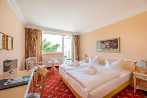 Double Room with City View and Balcony room in Rugard Thermal Strandhotel
