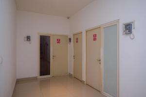 RedDoorz Syariah Near Simpang Lima Semarang