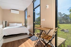 Huntingdon House by Tiny Away