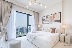 Captivating 2BR Apartment in Park Ridge Tower C , Dubai Hills Estate by Deluxe Holiday Homes