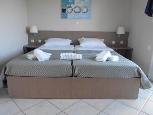 Double or Twin Room with Sea View