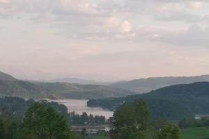 Dom wakacyjny u Beaty nad Jeziorem Rożnowskim