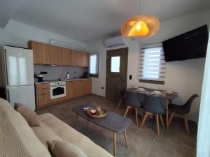 Galani Mirtia Guest House