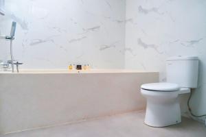 Divya 1 BR Superior Room ZN84