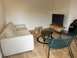 Hyper centre, calme, extérieur - 罗莫朗坦