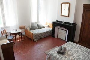B&B / Chambres d'hotes Maison Pelissier Bed and Breakfast with swemming pool : photos des chambres