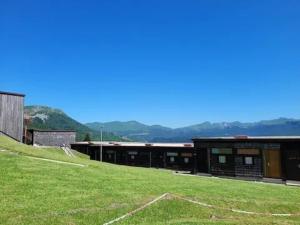 Appartements Appartement duplex avec vue sur le Sancy et garage couvert : photos des chambres