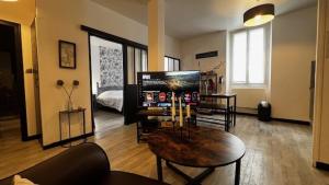 Appartements Tres joli T2 dans la vieille ville : photos des chambres