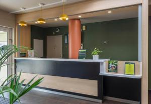 B&B HOTEL Toulouse Cité de lEspace Gonord