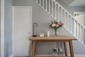 Stunning Home over Belfast City 11 minutes to Belfast City Centre