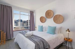 Ultimate convenience plus magic views!