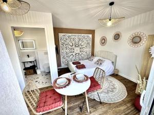 Ty Ne Hue, Charmant Studio avec extérieur clos et Parking