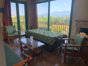 The Lake House - Trichonida Lake