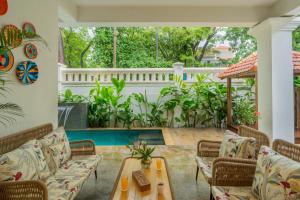 ELIVAAS 4 BHK with Pvt pool - Amado Villa Shai