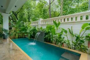 ELIVAAS 4 plus 1 BHK with Pvt pool - Amado Villa Shai - Marna