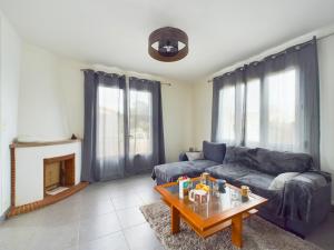 À 2,7 km de la plage, maison au calme pour 6