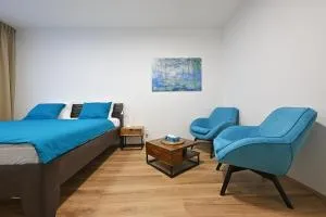 Azure Nest - Lelekovice