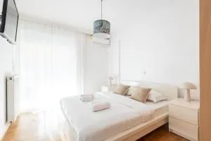 Luxury and Spacious apt for 6 guests - Alimos