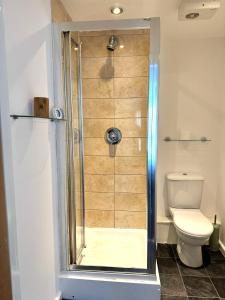 2 Bed ensuite with Balcony and Free onsite Secure Parking