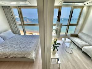 Ocean view Gwangan Beach House