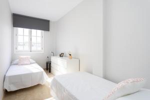 Old Town Cozy Two-Bedroom Apartment