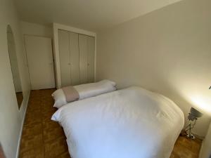 Appartements Appartement spacieux Paris Vanves Parc des expositions : photos des chambres