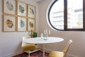 Mid Century Modern Central Upper City