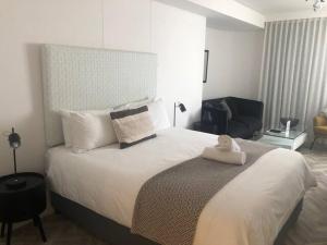 City Centre Studio with Patio