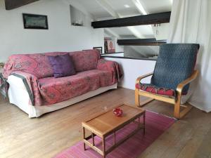 Fantattik loft - private park near the beach -...