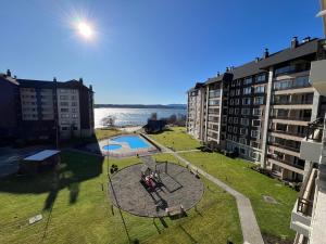 Departamento moderno con vista al lago Villarrica y piscina