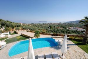 Hillside Villa - Pnoe