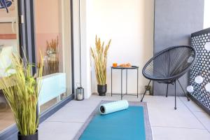 Design Apartment - Balcony, Free Parking, Yoga, 10 mins to center, by Gravity Prague
