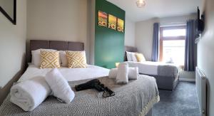 3 Doubles - Sleeps 8 - Ideal for Work Crews