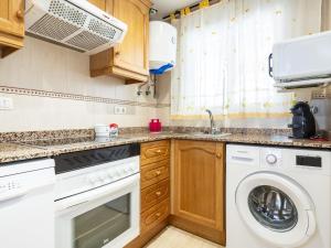 Apartment Costa Caribe III-2 by Interhome