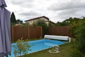 Le repos avec piscine proche de Bordeaux - Cadaujac