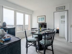 Apartment Cabourg 2000-7 by Interhome